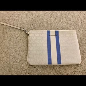 NWOT Michael Kors large wristlet